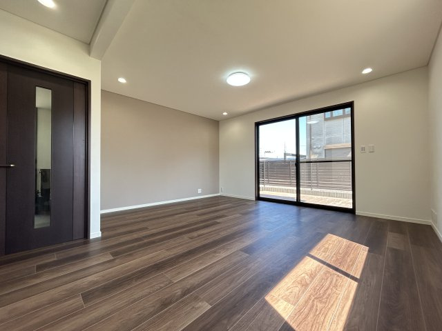 中古戸建　柏市しいの木台5丁目の居間・リビング