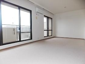 大宮七里パーク・ホームズの居間・リビング