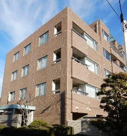 ラ　アルクス鷹番の外観