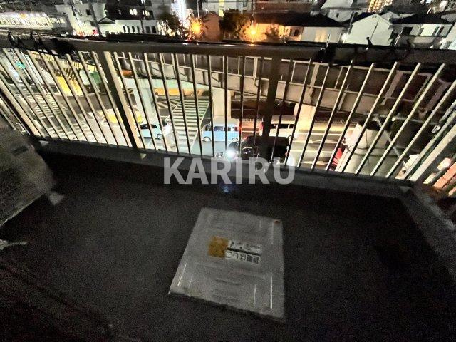 ヴィラナリー関目のバルコニー|開放的で明るい空間を演出してくれるバルコニーです