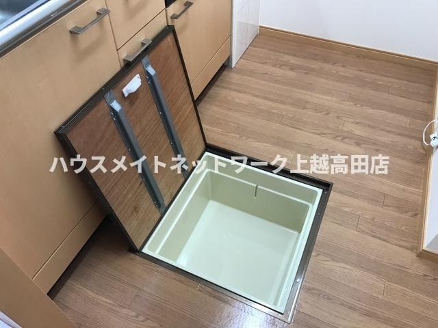 ディア・ハート Ｂ棟の収納|床下収納