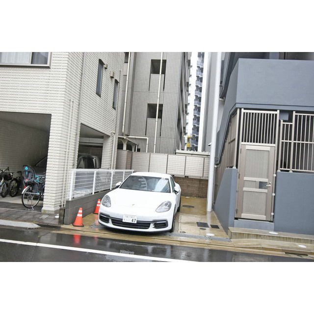 GRAN PASEO両国 Northの駐車場