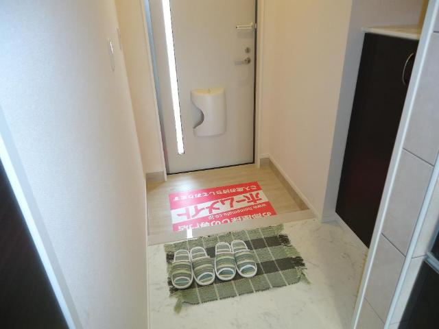 ルルドの玄関|玄関