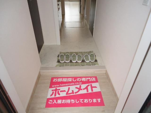 ルルドの玄関|玄関