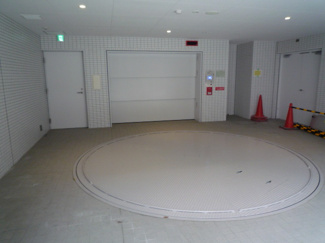 立体駐車場(※空き状況・サイズ要確認)