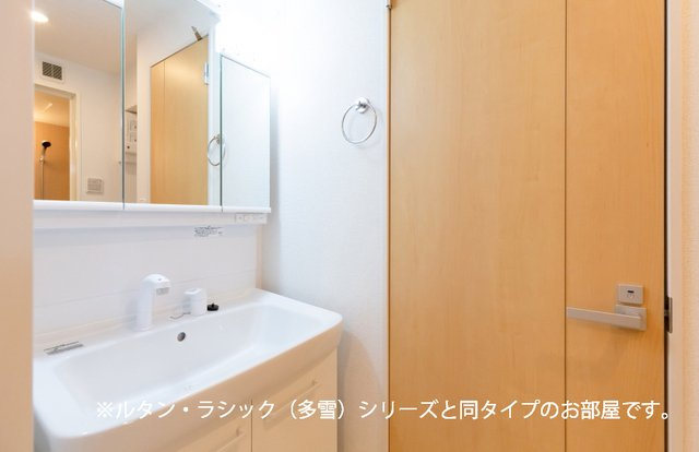 オーブの洗面所