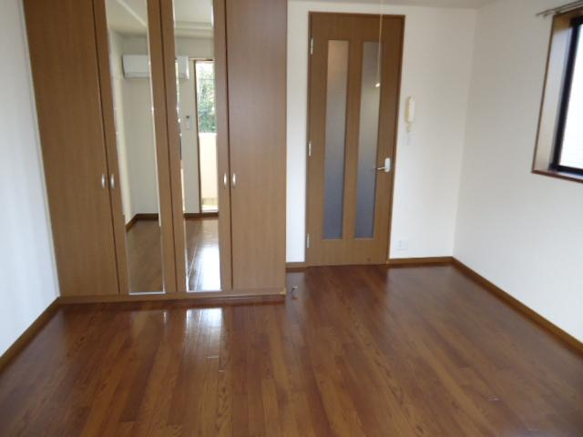 クローバーの内装|洋室