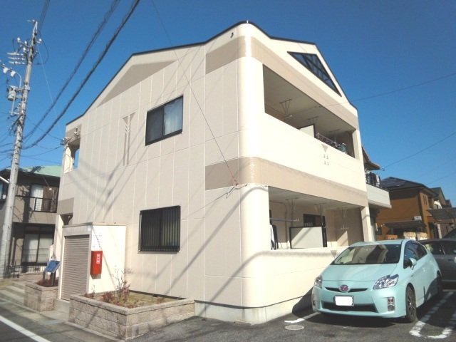 クローバーの外観|外観写真（昼）