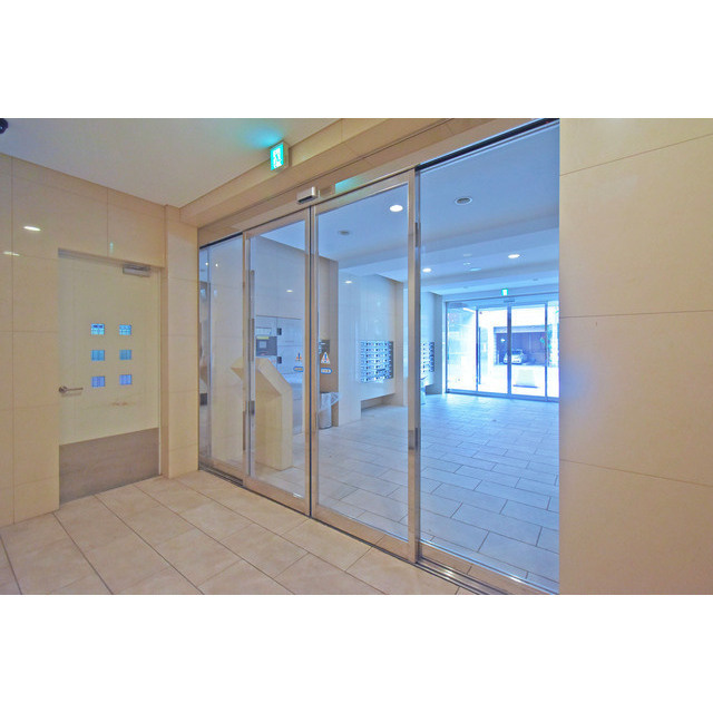 ベルフェリーク天満橋の居間・リビング