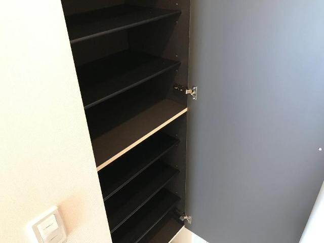 テ・フィティの収納|下駄箱