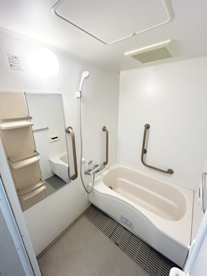 日々の疲れを癒すバスルーム♪