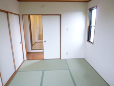 押入れがある和室6帖