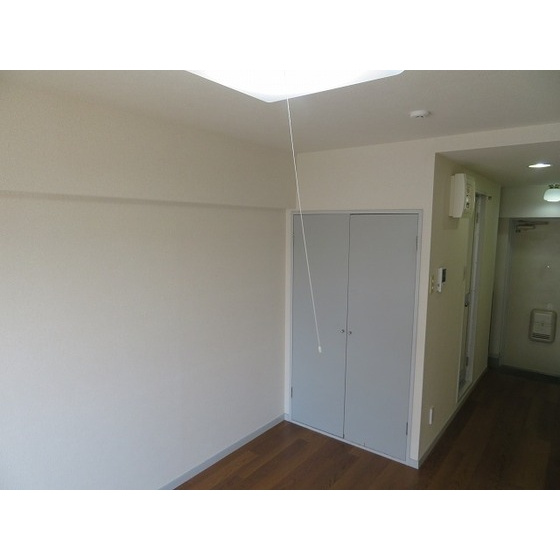 エレガンス綾瀬５の内装