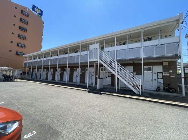 レオパレスプレミールの外観