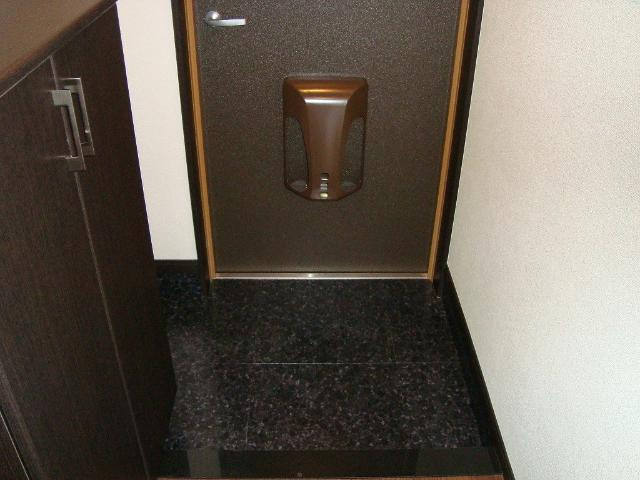 ルミナスハイムの玄関|玄関