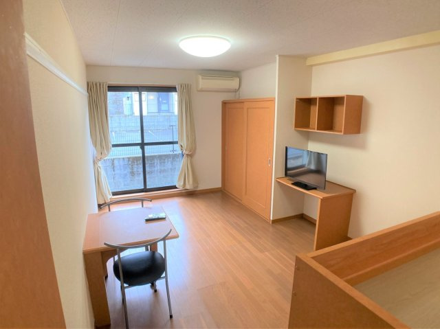 レオパレスチェリの居間・リビング|設備・使用は号室により異なる為、現況を優先致します。