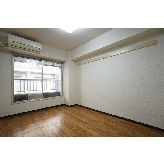 アムス小岩ＷＥＳＴの居間・リビング