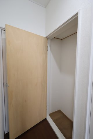 《仲介手数料無料》見沼区大字中川724-14の収納