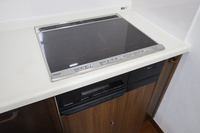 《仲介手数料無料》見沼区大字中川724-14のキッチン|IHクッキングヒーター
