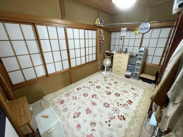 富士見町小暮中古一戸建ての和室|2階和室です。