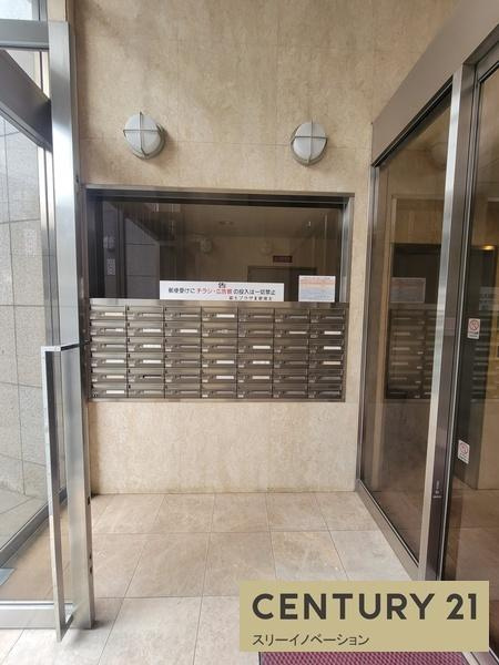 大阪市港区市岡元町３丁目の賃貸マンションのエントランス|★集合ポスト★