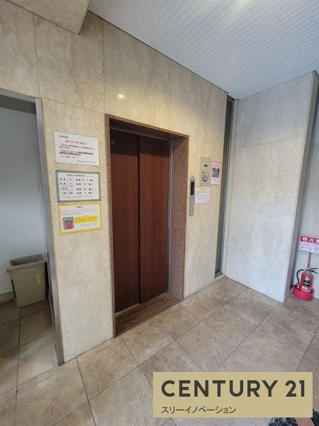 大阪市港区市岡元町３丁目の賃貸マンションのエントランス|★エレベーターです★