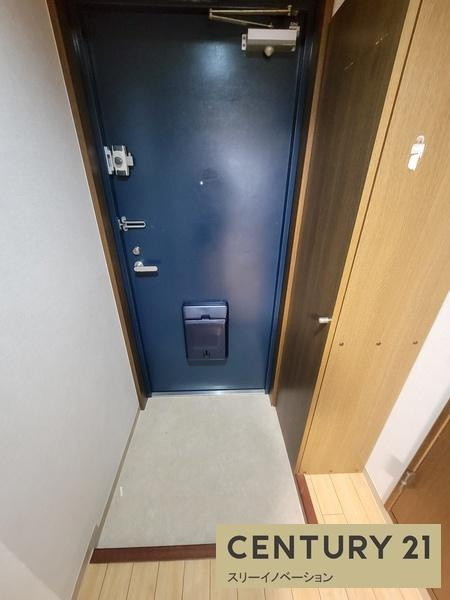 大阪市港区市岡元町３丁目の賃貸マンションの玄関|★シューズボックスもついてます！★