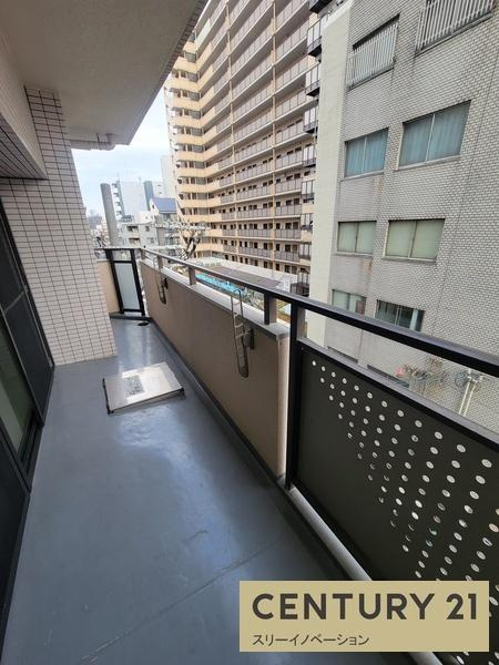 大阪市港区市岡元町３丁目の賃貸マンションのバルコニー|★物干しスペースたっぷり★