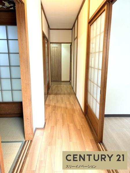 ブランドール大正１の玄関|★玄関から見た室内★