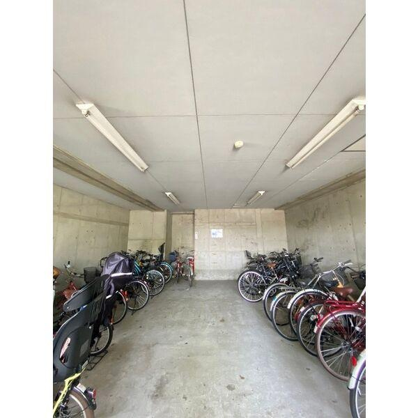 フェルザ住之江公園(旧:住之江フタバビル)のエントランス