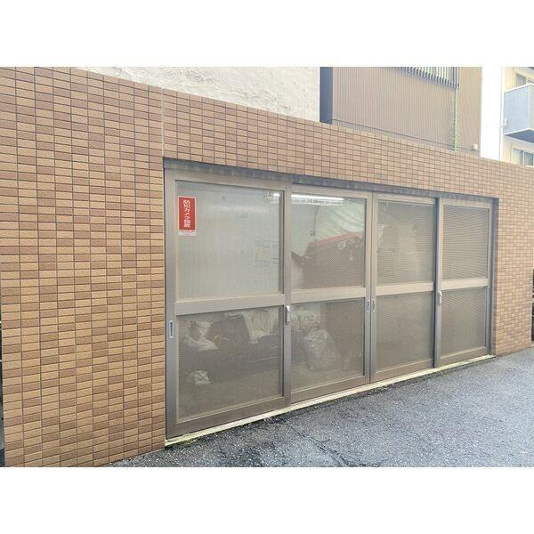 CITY　SPIRE難波WESTのエントランス