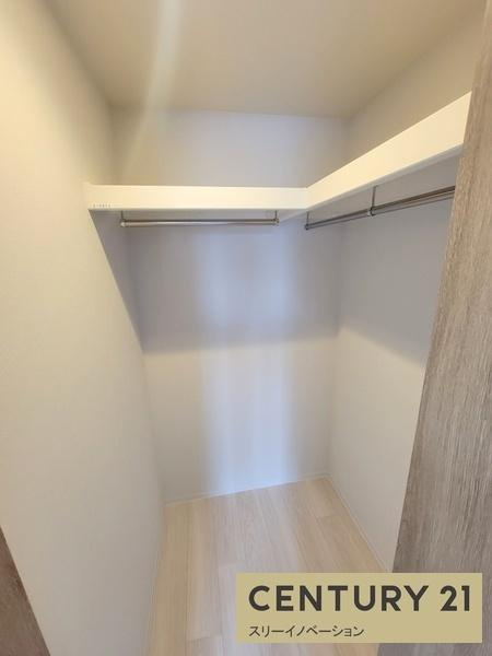 Louis Residence 弁天町の洗面所|★人気の独立洗面台★