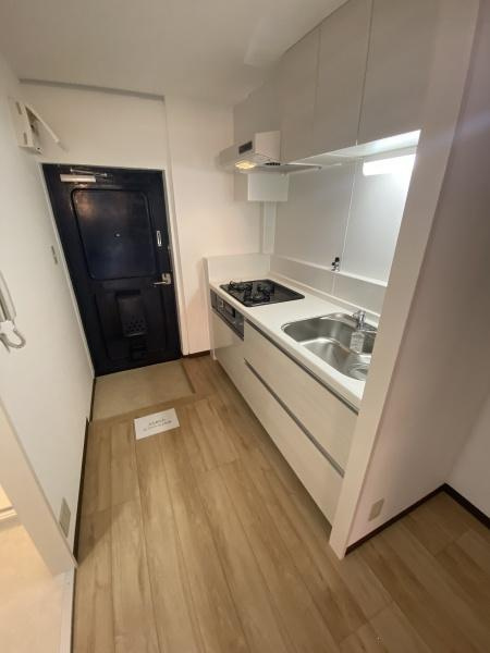 川忠ビルのキッチン|しっかり換気できます♪