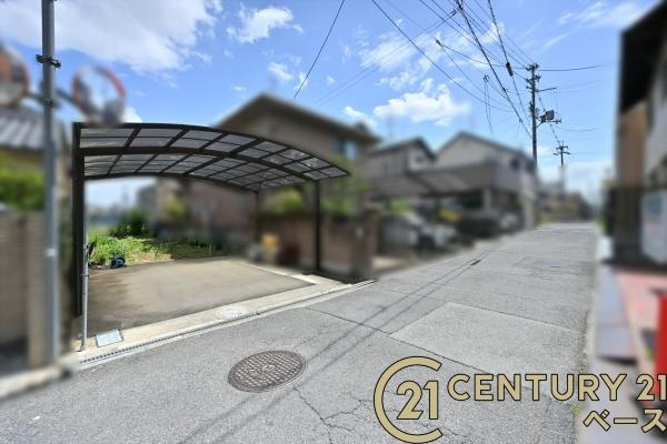 橿原市八木町３丁目　建築条件なし土地の前面道路含む現地写真