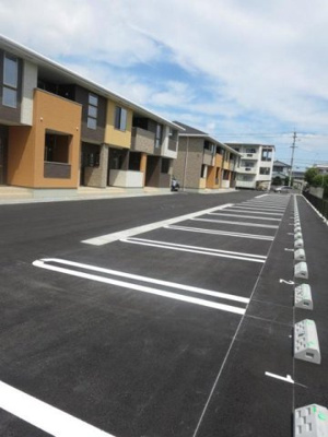 【駐車場】 | フォー　シュラインＡ