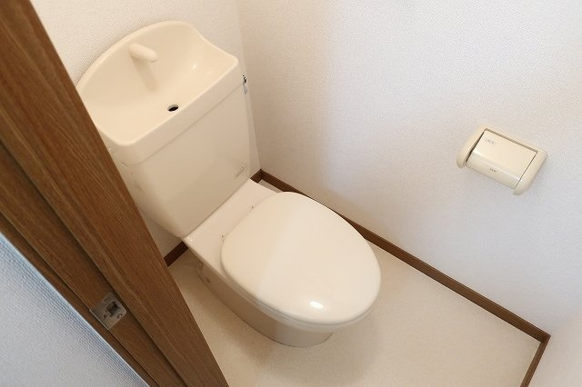 シャン．フォンテーヌのトイレ