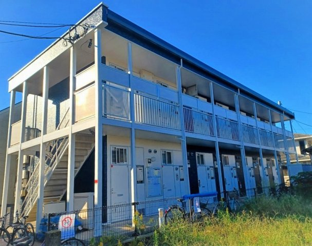 レオパレスアイーダの外観