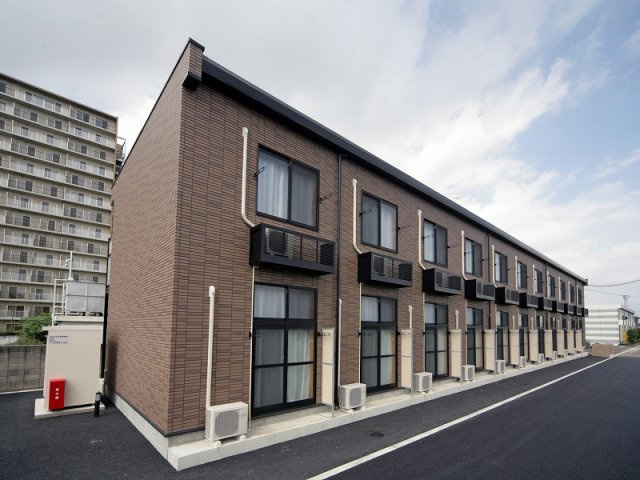 レオパレスブリスクコートの外観