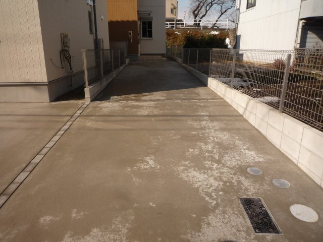 内田東町１－３２ＫＯＤＡＴＥＸⅢＢの駐車場