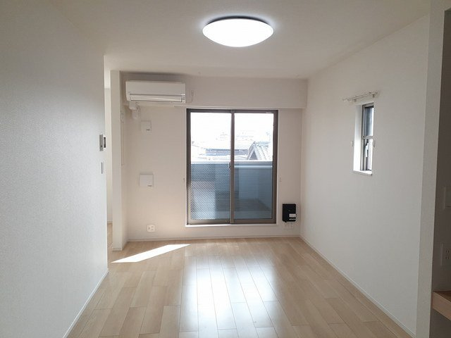 リヴェールＫの居間・リビング