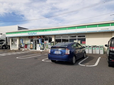 【周辺】 | コンフィデンス・コート | ファミリーマート内守谷きぬの里まで260m