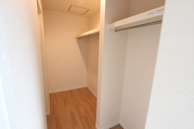 扶桑町柏森西前８１ＫＯＤＡＴＥＸⅠの収納|※同室タイプの画像です。内装の色などが異なる場合があります。