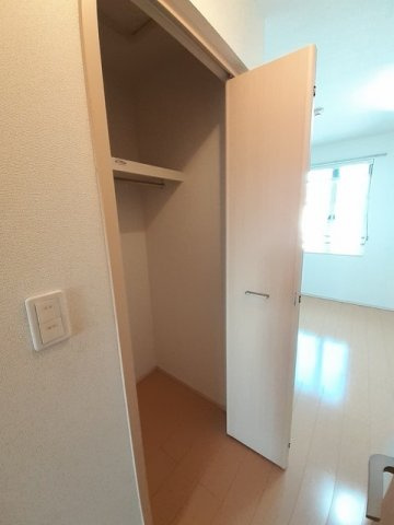 クレメント　せのおの収納