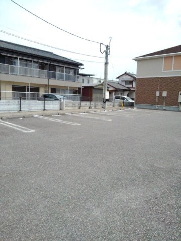 セイバリー・ガーデンＢの駐車場