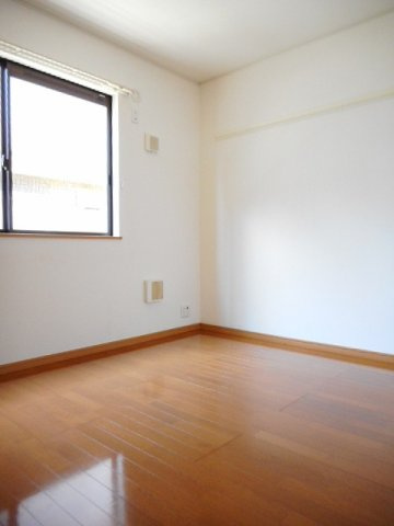 ＰｉｎｅＴｒｅｅＢの内装