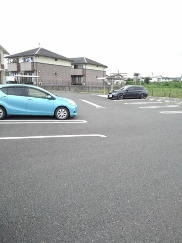 アルバーダ・ＭⅢの駐車場
