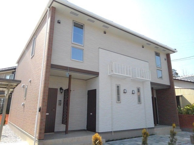 ＰＬＡＩＮ　萩原