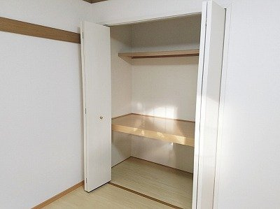 フラワーステージ１の収納