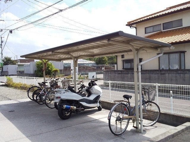 レオパレスとねりこ１のその他