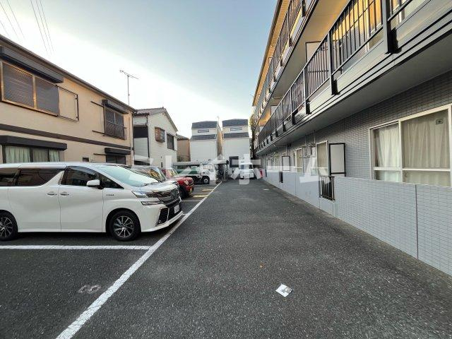 エクセル蒲田の駐車場